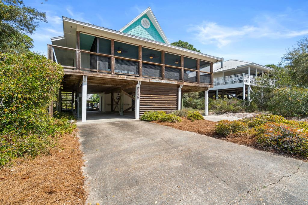 128 Boardwalk Ave, Port St. Joe 32456