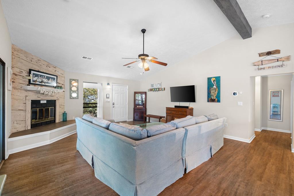 128 Boardwalk Ave, Port St. Joe 32456