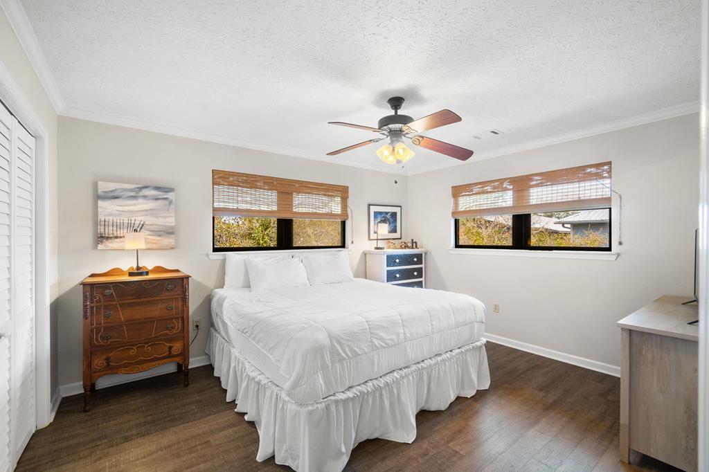 128 Boardwalk Ave, Port St. Joe 32456