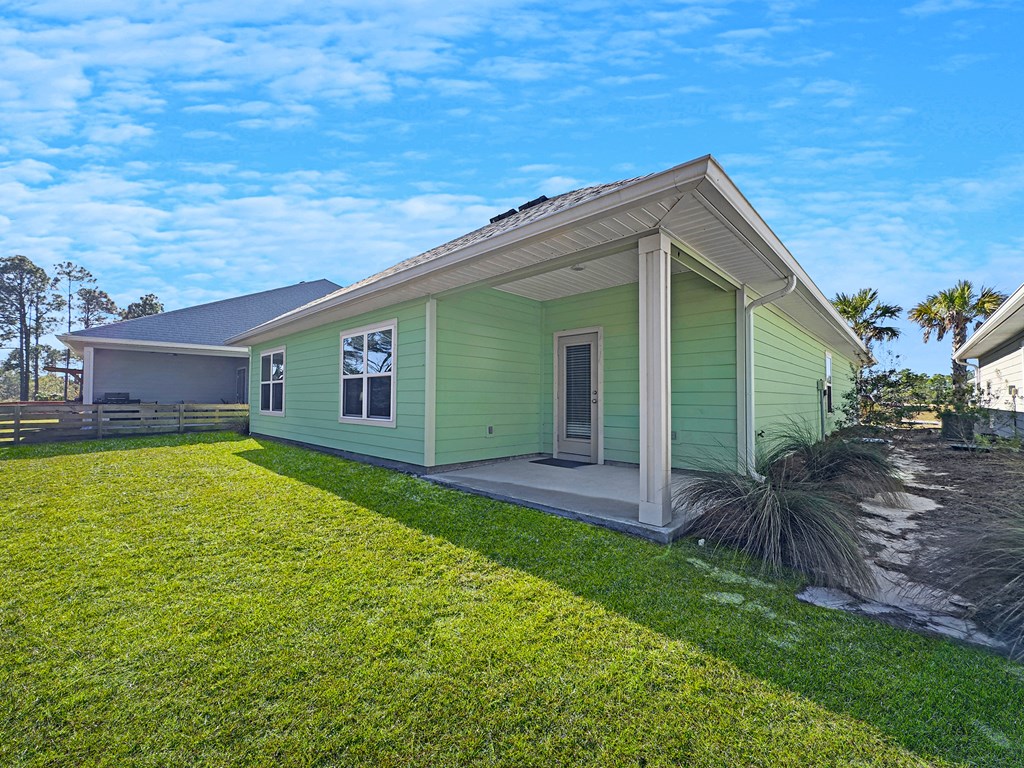 960 Backwater Rd, Port St. Joe 32456