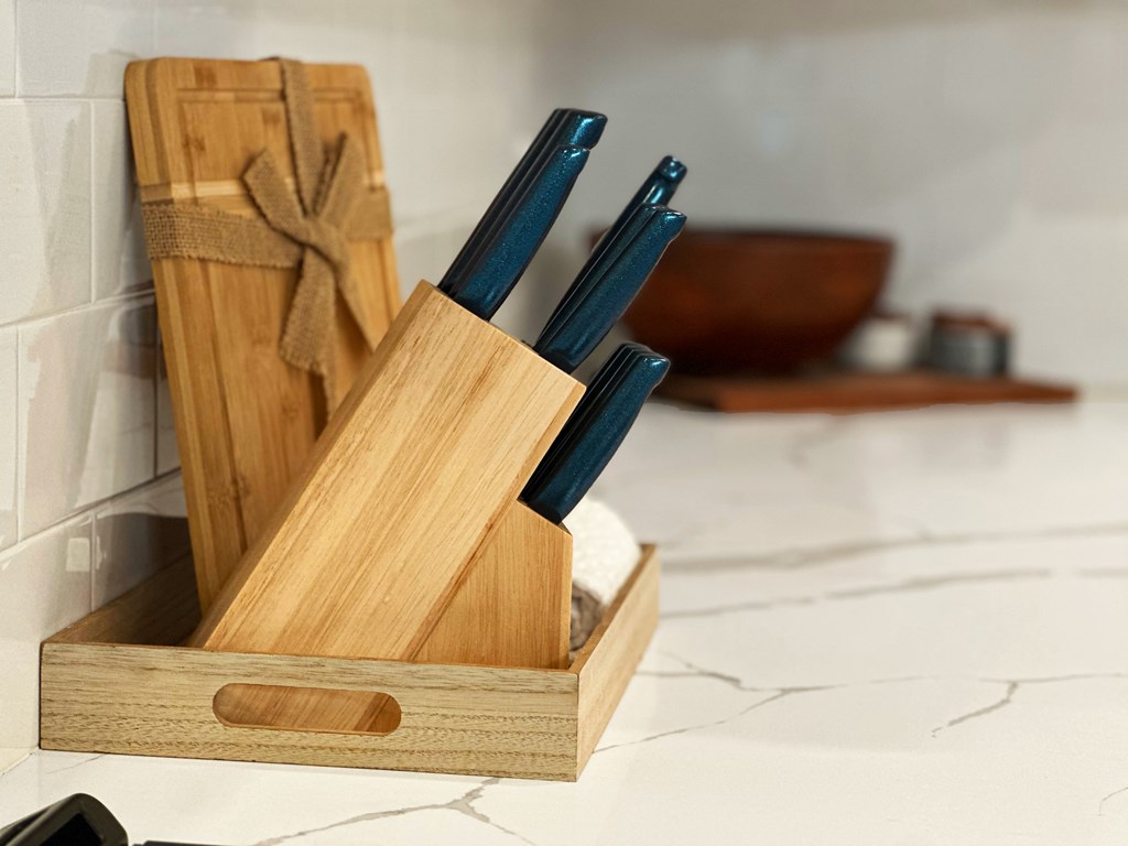 185 Swirly Sun Dr, 32456