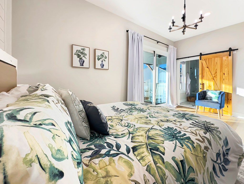 185 Swirly Sun Dr, 32456