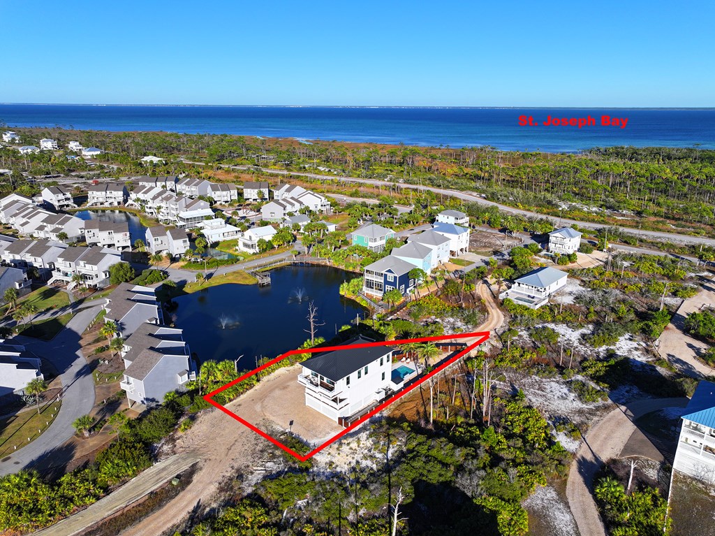 185 Swirly Sun Dr, 32456