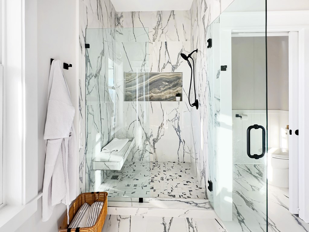 185 Swirly Sun Dr, 32456