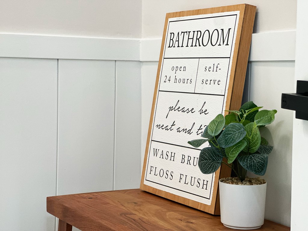 185 Swirly Sun Dr, 32456