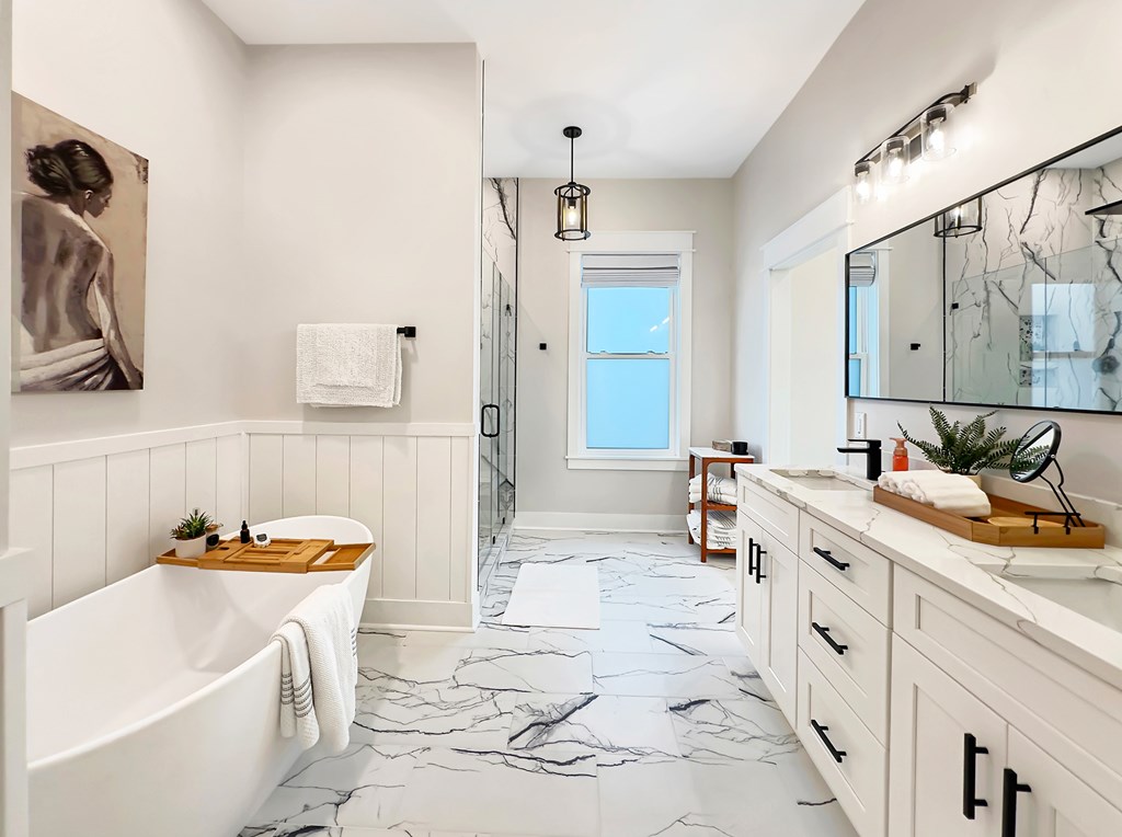 185 Swirly Sun Dr, 32456