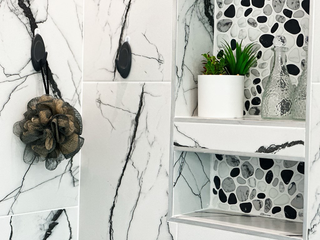 185 Swirly Sun Dr, 32456