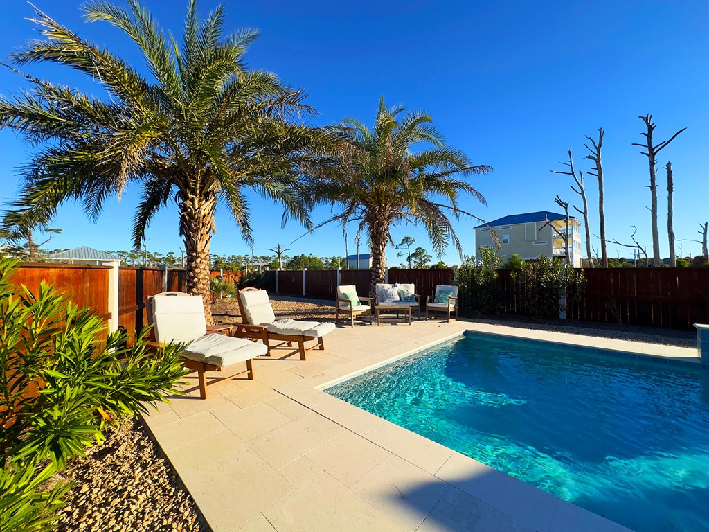 185 Swirly Sun Dr, 32456