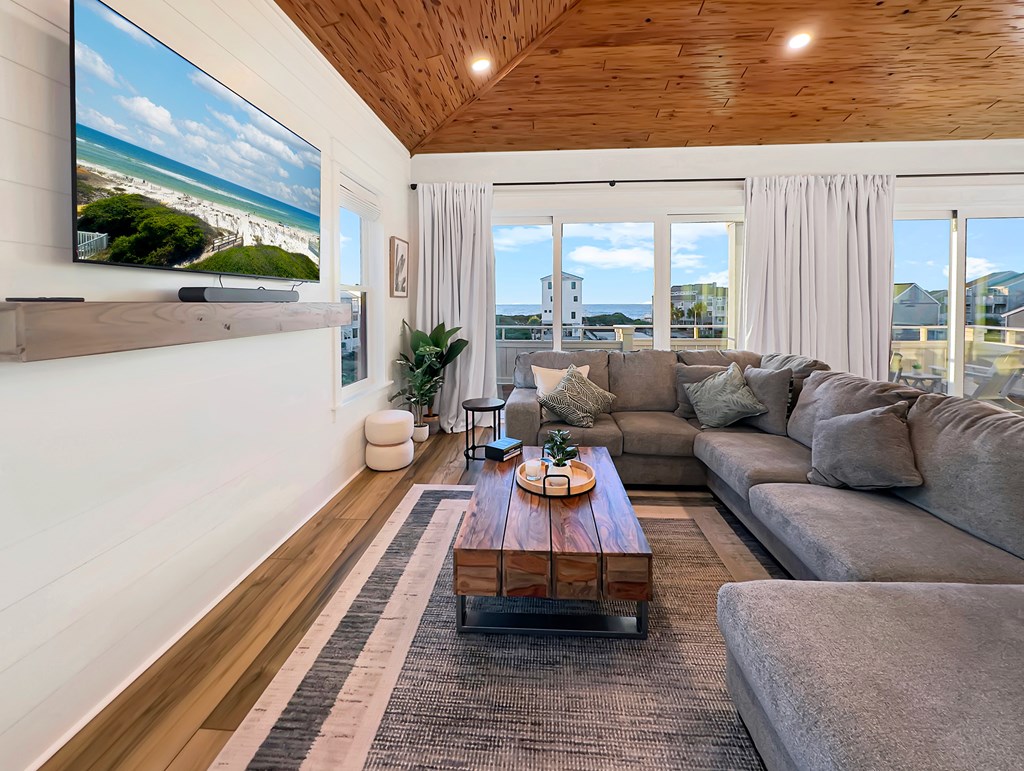 185 Swirly Sun Dr, 32456