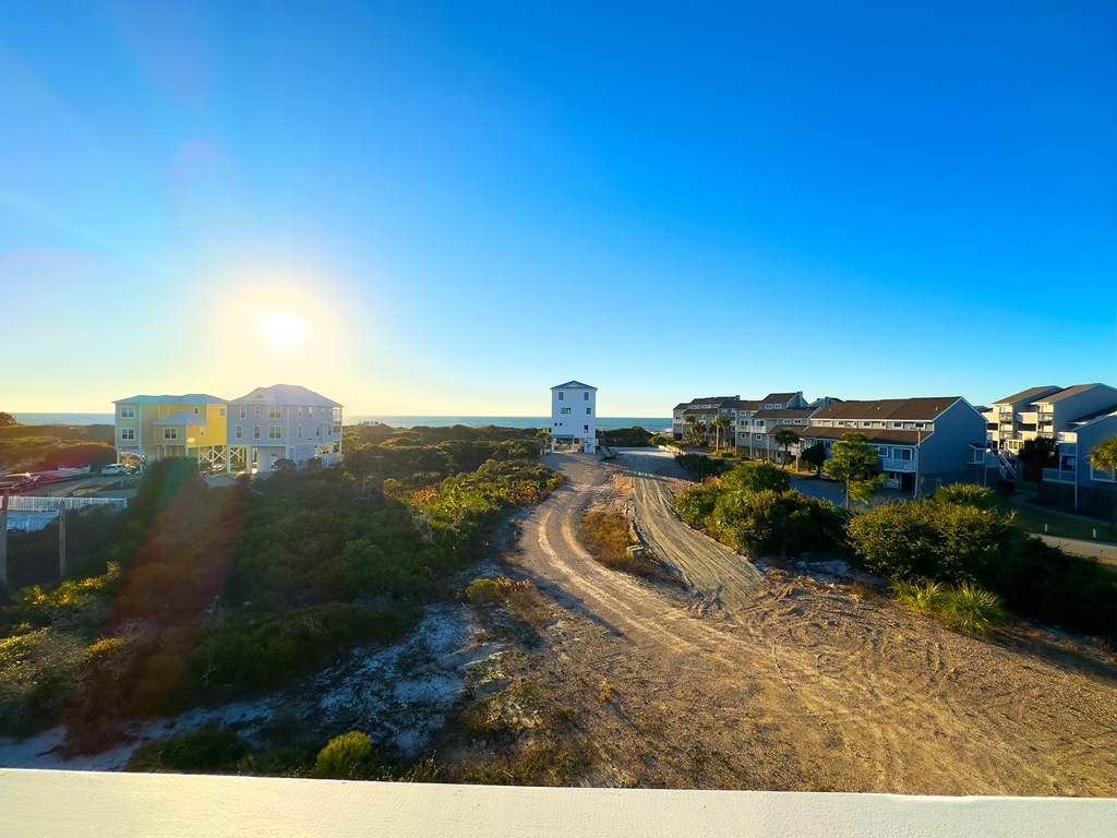 185 Swirly Sun Dr, 32456