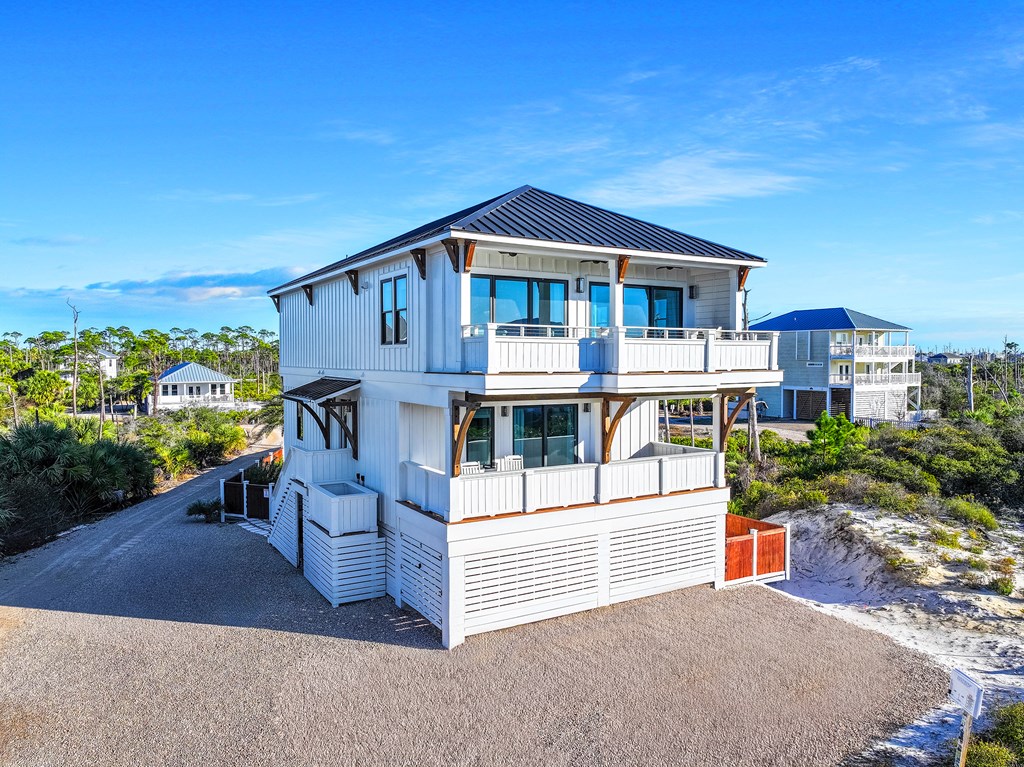 185 Swirly Sun Dr, 32456