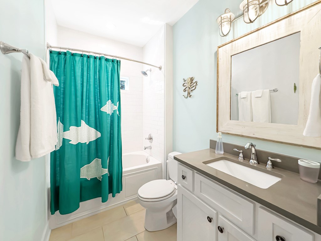 104 N 35th St, 32456