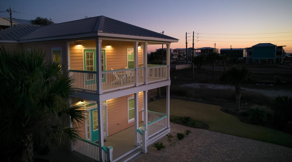 104 N 35th St, 32456