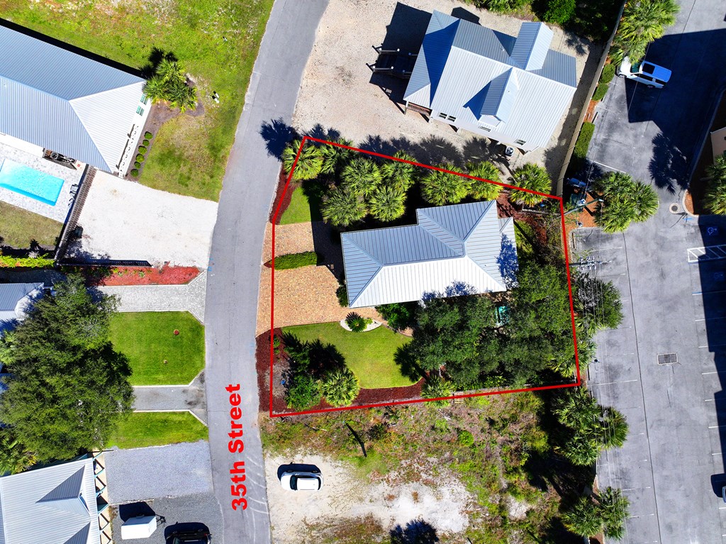 104 N 35th St, 32456