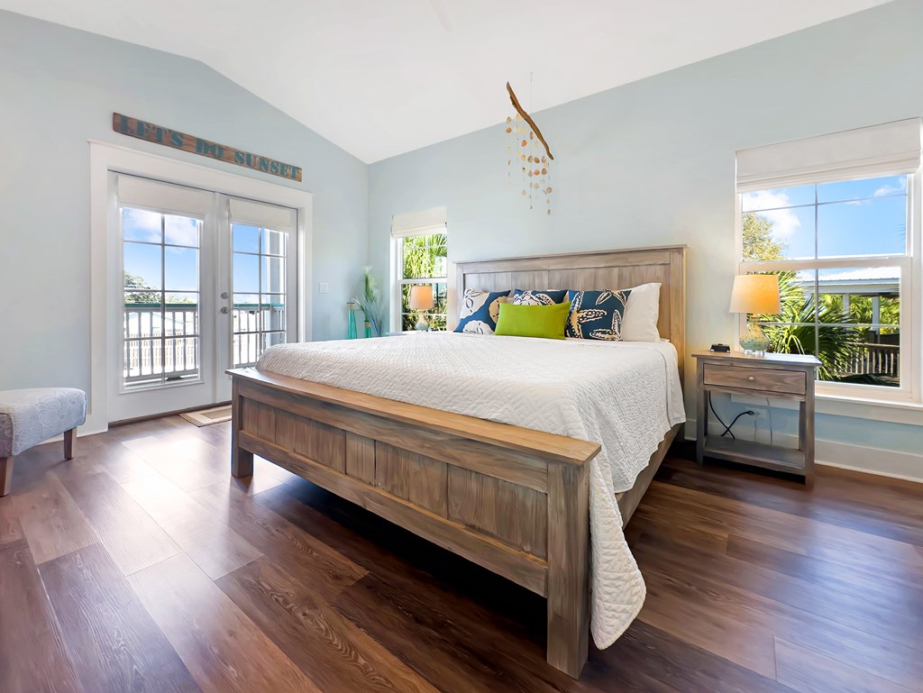 104 N 35th St, 32456