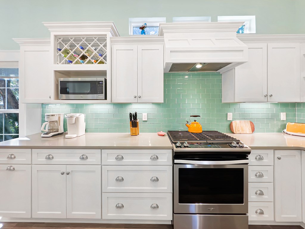 104 N 35th St, 32456