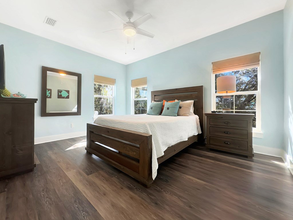 104 N 35th St, 32456