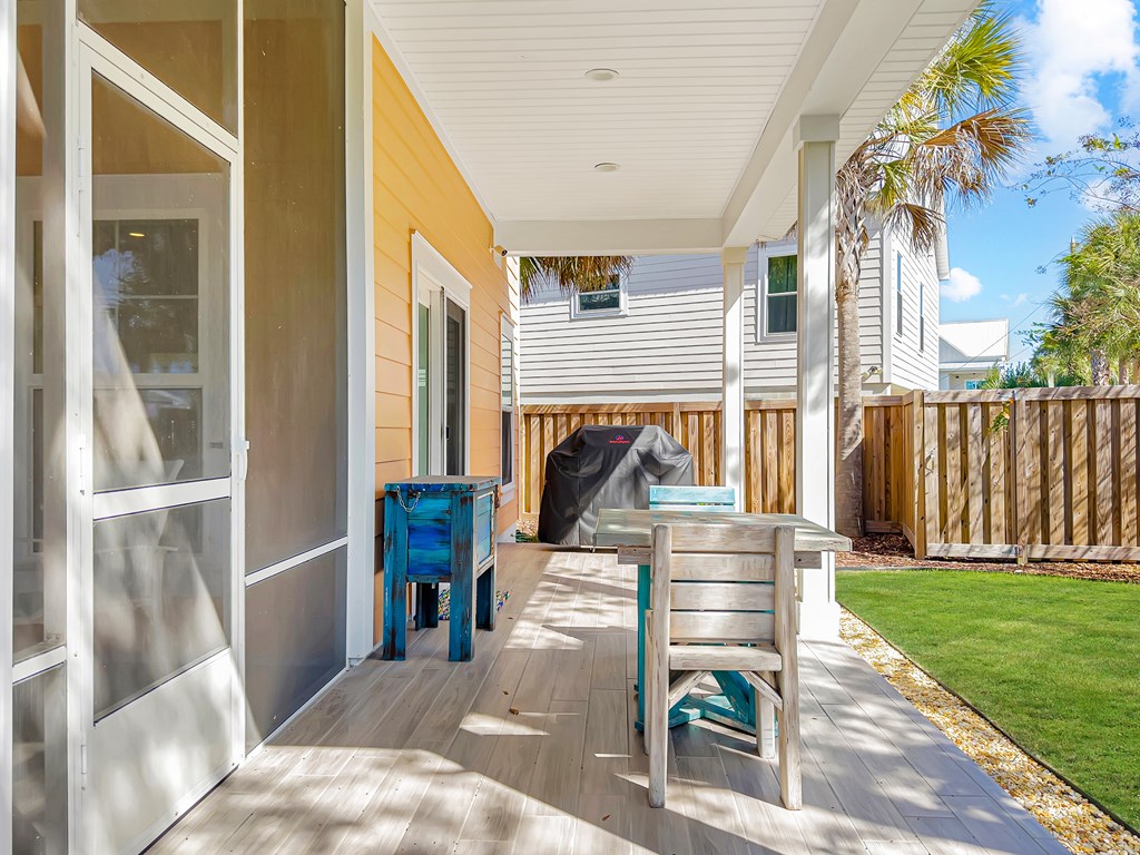 104 N 35th St, 32456