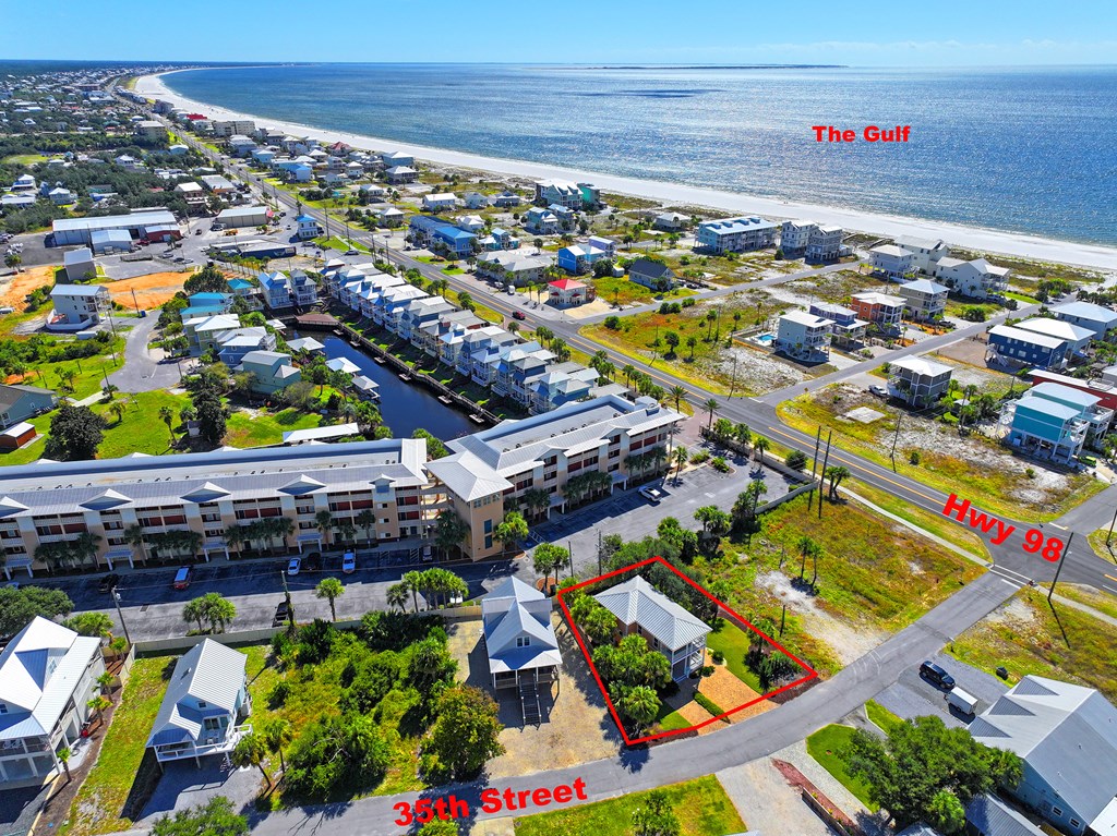 104 N 35th St, 32456