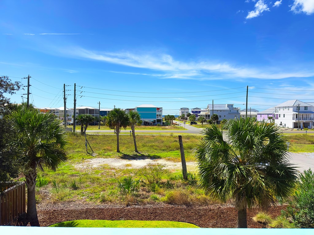 104 N 35th St, 32456