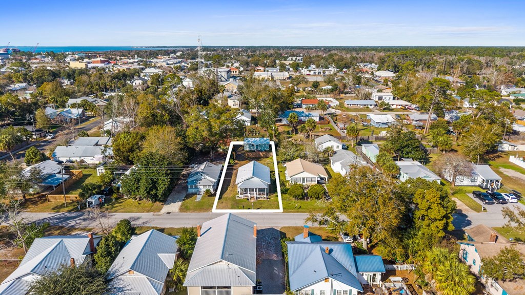 509 8th St, Port St. Joe 32456