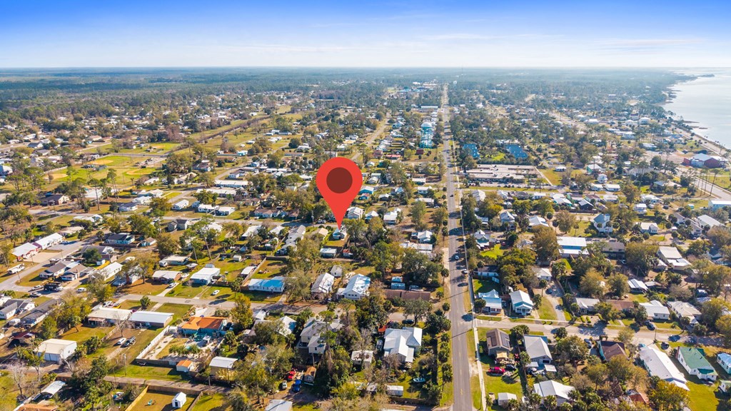 509 8th St, Port St. Joe 32456