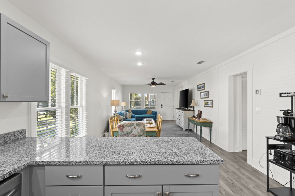 509 8th St, Port St. Joe 32456