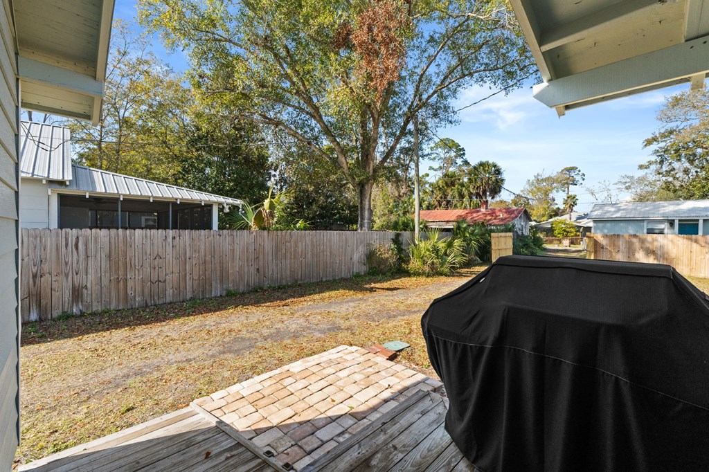 509 8th St, Port St. Joe 32456