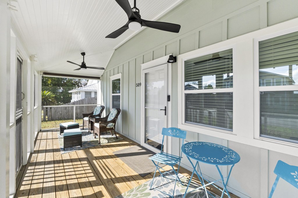 509 8th St, Port St. Joe 32456