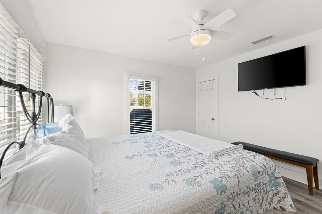 509 8th St, Port St. Joe 32456