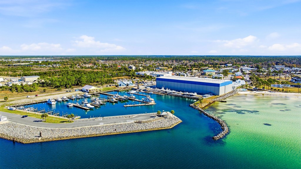 332 Chateau Ln, Port St. Joe 32456