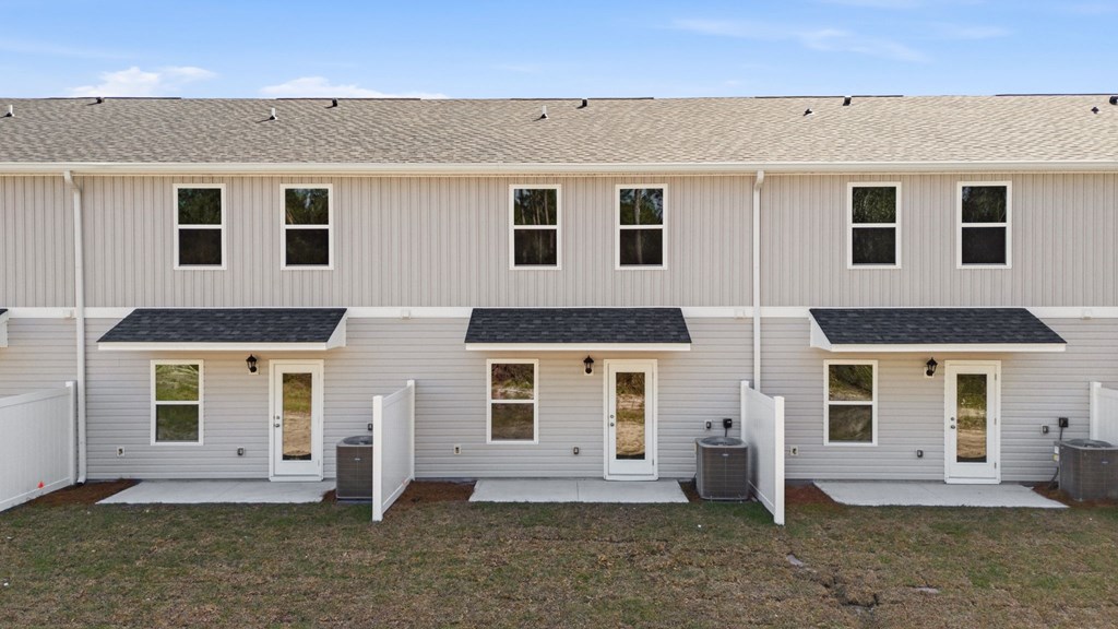 332 Chateau Ln, Port St. Joe 32456