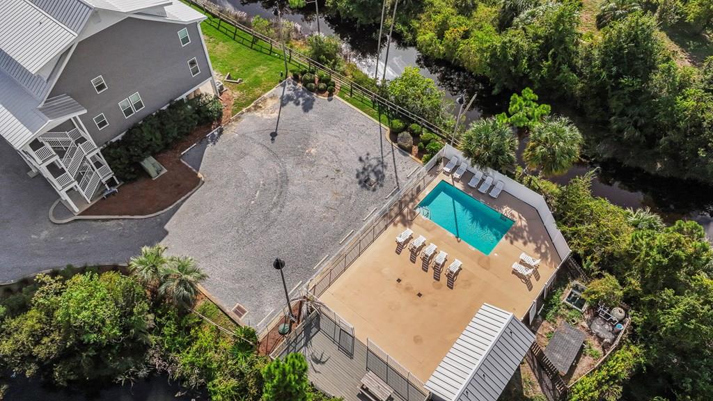 1120 15th St # 2c, 32456 Unit: 2c