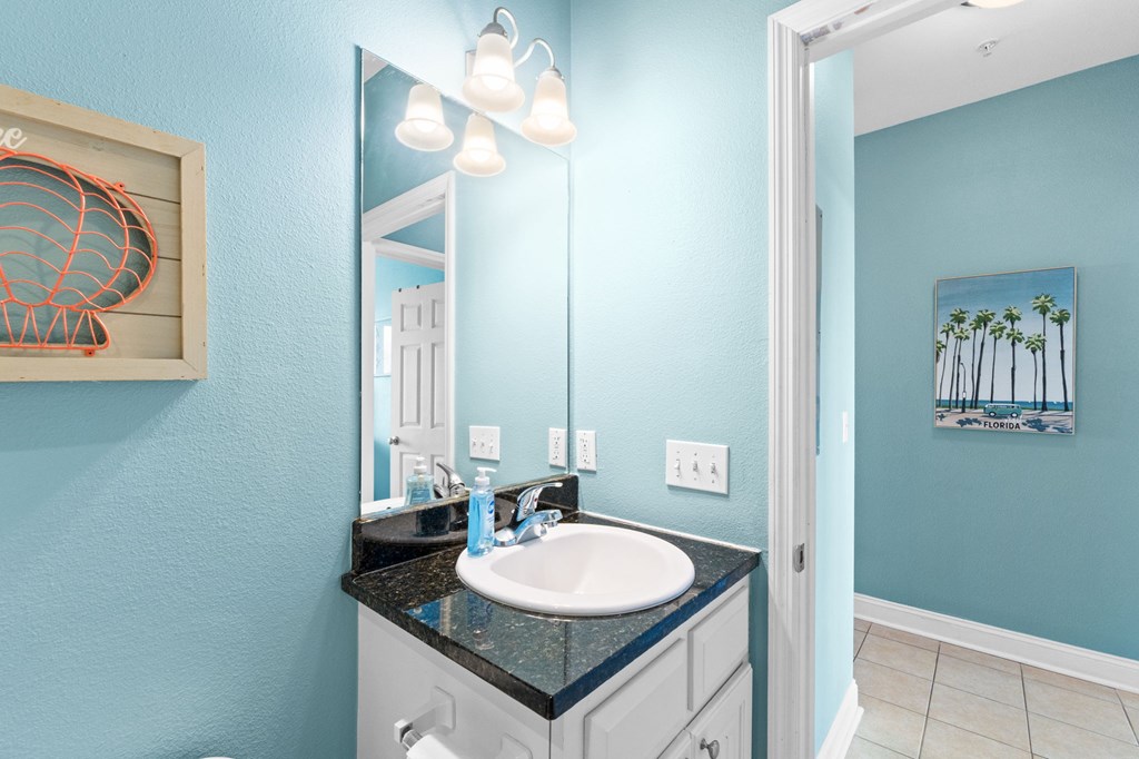 1120 15th St # 2c, 32456 Unit: 2c