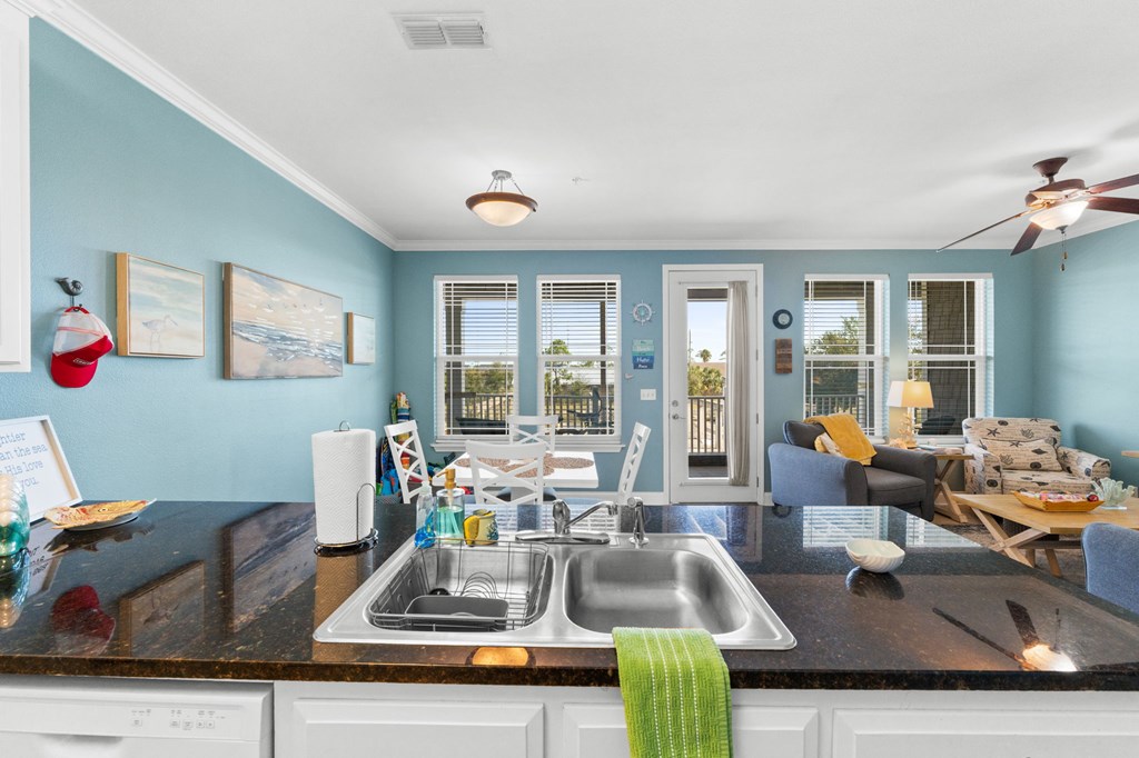 1120 15th St # 2c, 32456 Unit: 2c