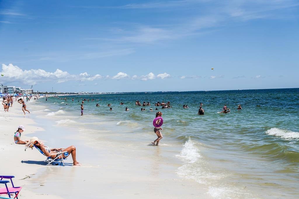 1120 15th St # 2c, 32456 Unit: 2c