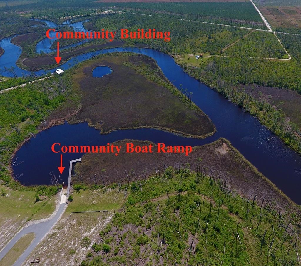 813 Wide Water Cir, 32465