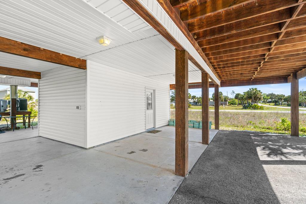 141 Pineda St, Port St. Joe 32456