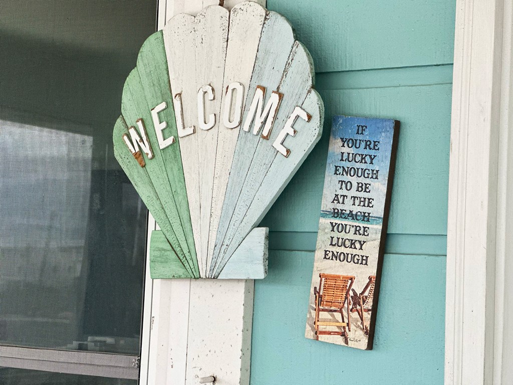 7590 Shoreline Dr, 32456