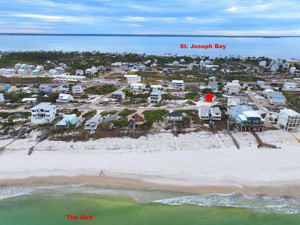 7590 Shoreline Dr, 32456