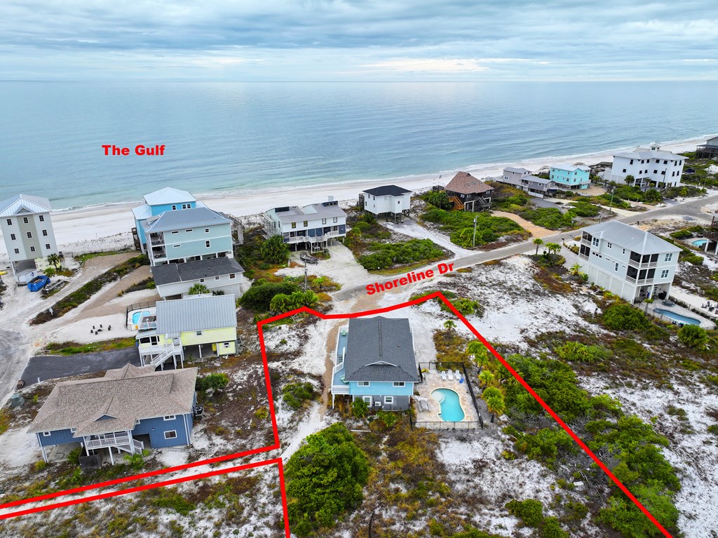 7590 Shoreline Dr, 32456