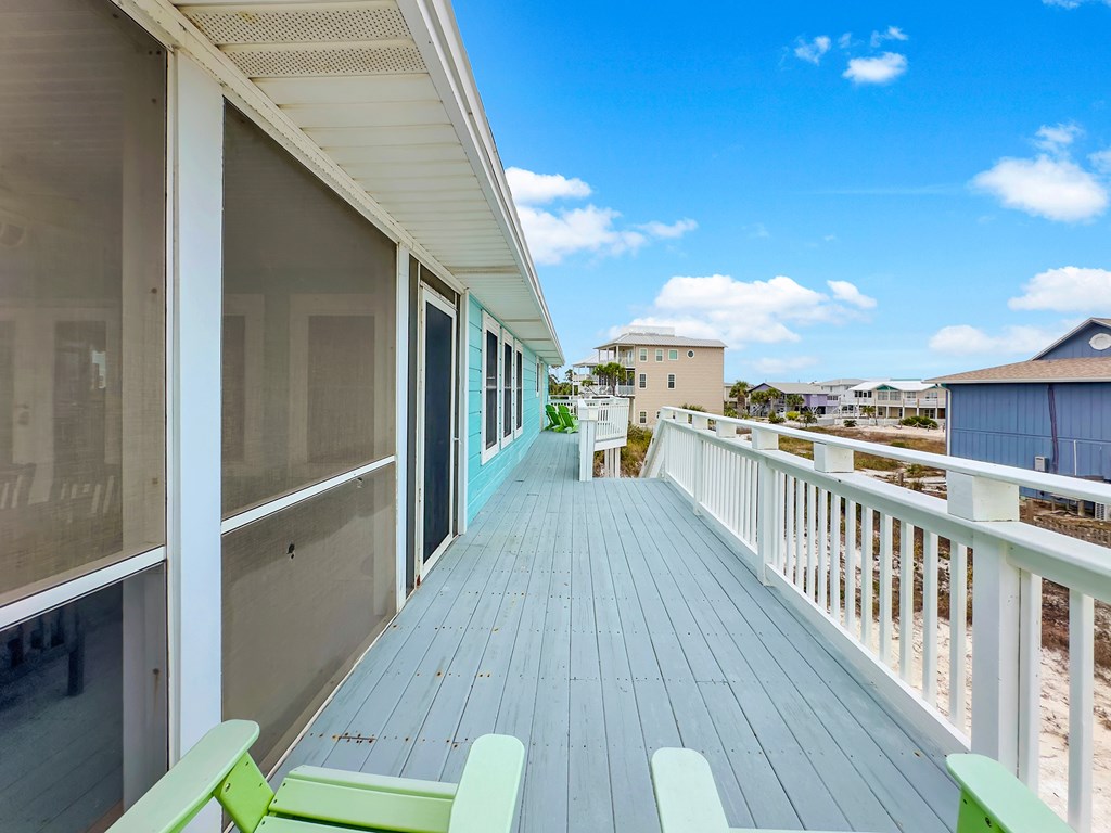 7590 Shoreline Dr, 32456