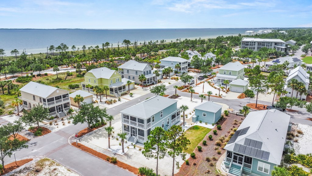 102 Washboard Ct, Port St. Joe 32456
