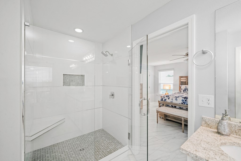 102 Washboard Ct, Port St. Joe 32456