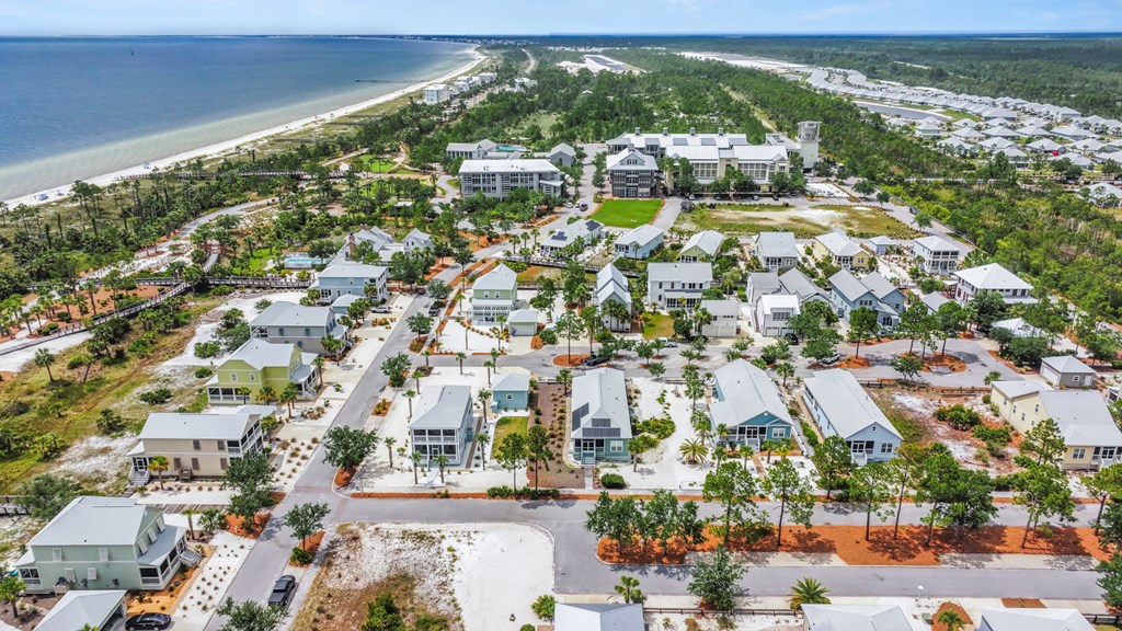 102 Washboard Ct, Port St. Joe 32456