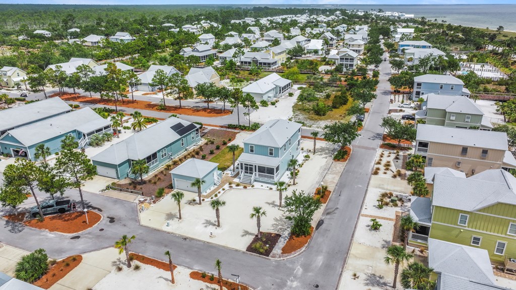 102 Washboard Ct, Port St. Joe 32456