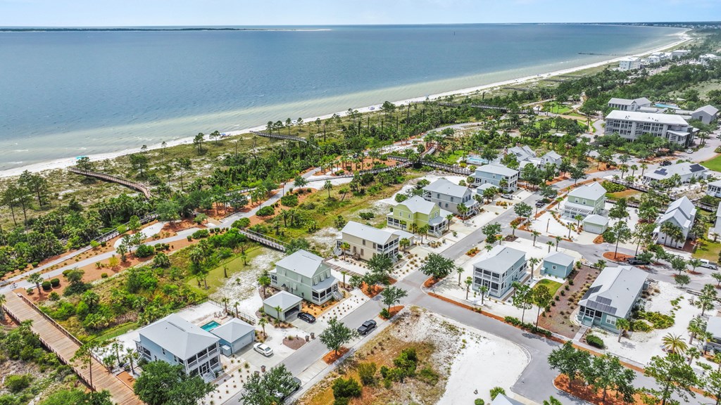 102 Washboard Ct, Port St. Joe 32456