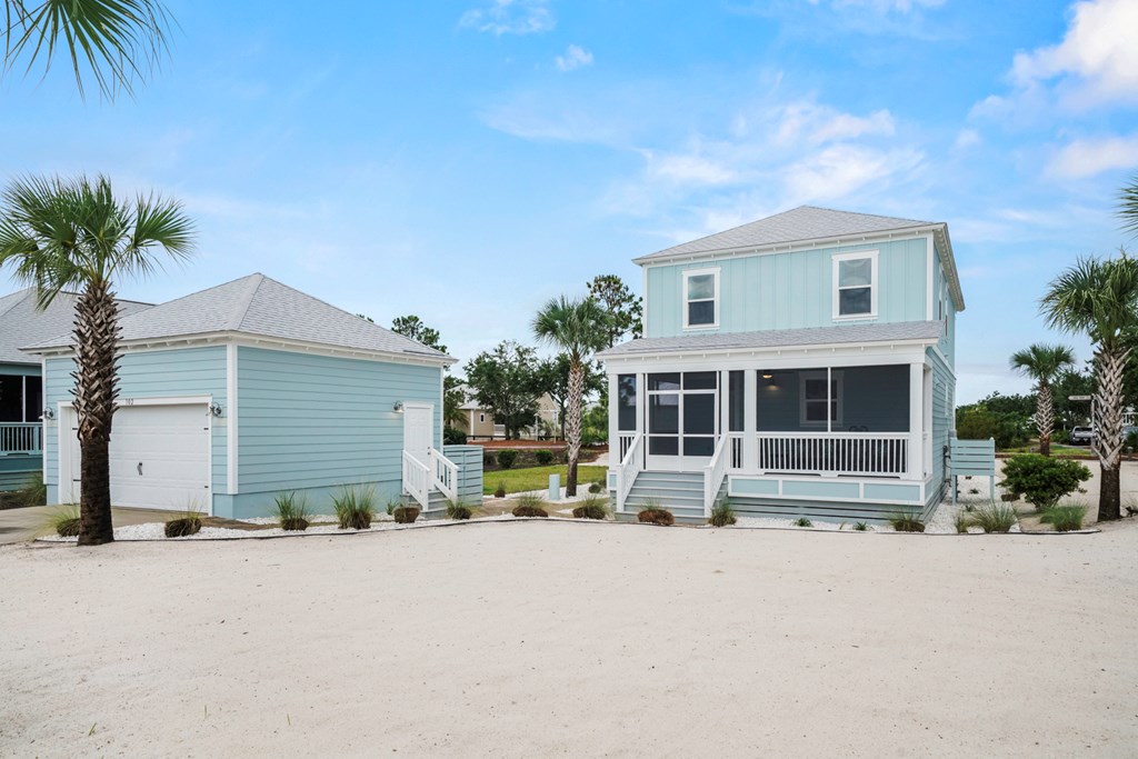 102 Washboard Ct, Port St. Joe 32456