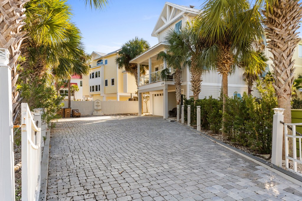 152 Mccosh Mill Rd, Port St. Joe 32456