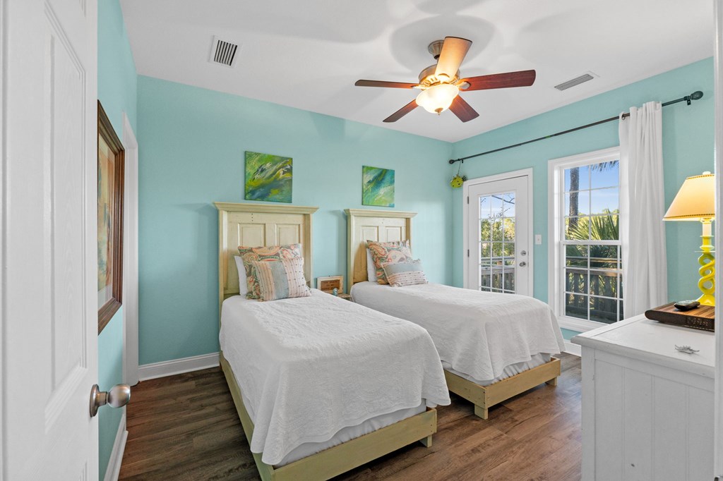 129 Cottage Ln, Port St. Joe 32456